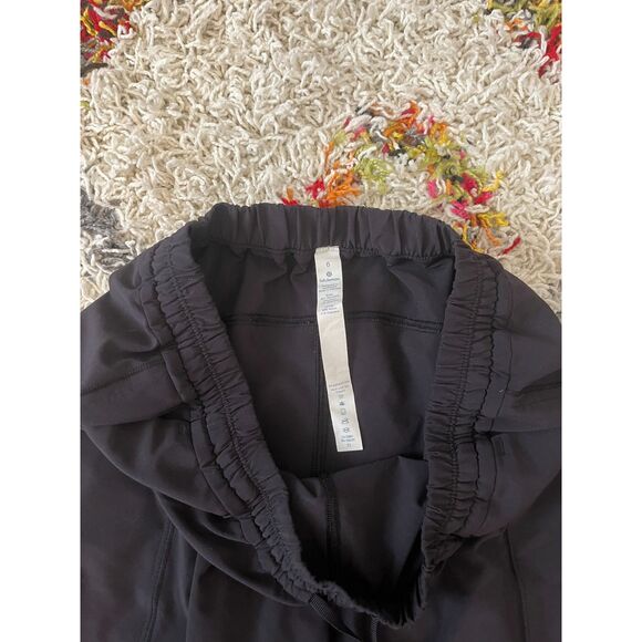 Lululemon Final Play Crop *23" Joggers in Black - Picture 6 of 7